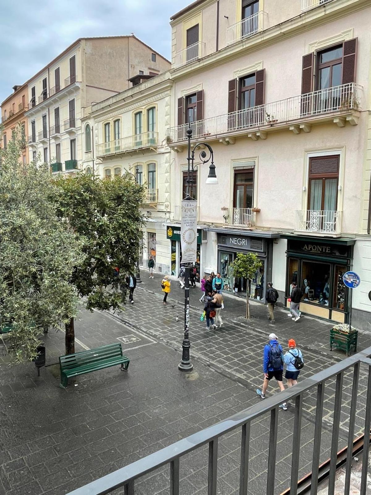 Residenza Il Campanile Hotel Sorrento Buitenkant foto